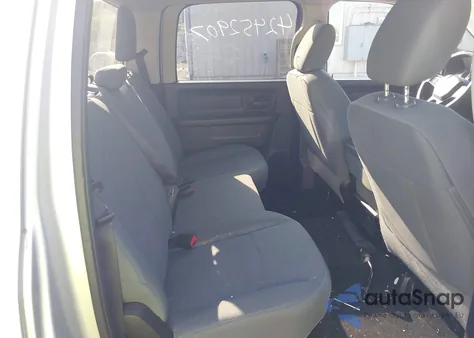 2015 Ram 1500 Express z USA, uszkodzony, nr VIN 1C6RR7KG4FS672275